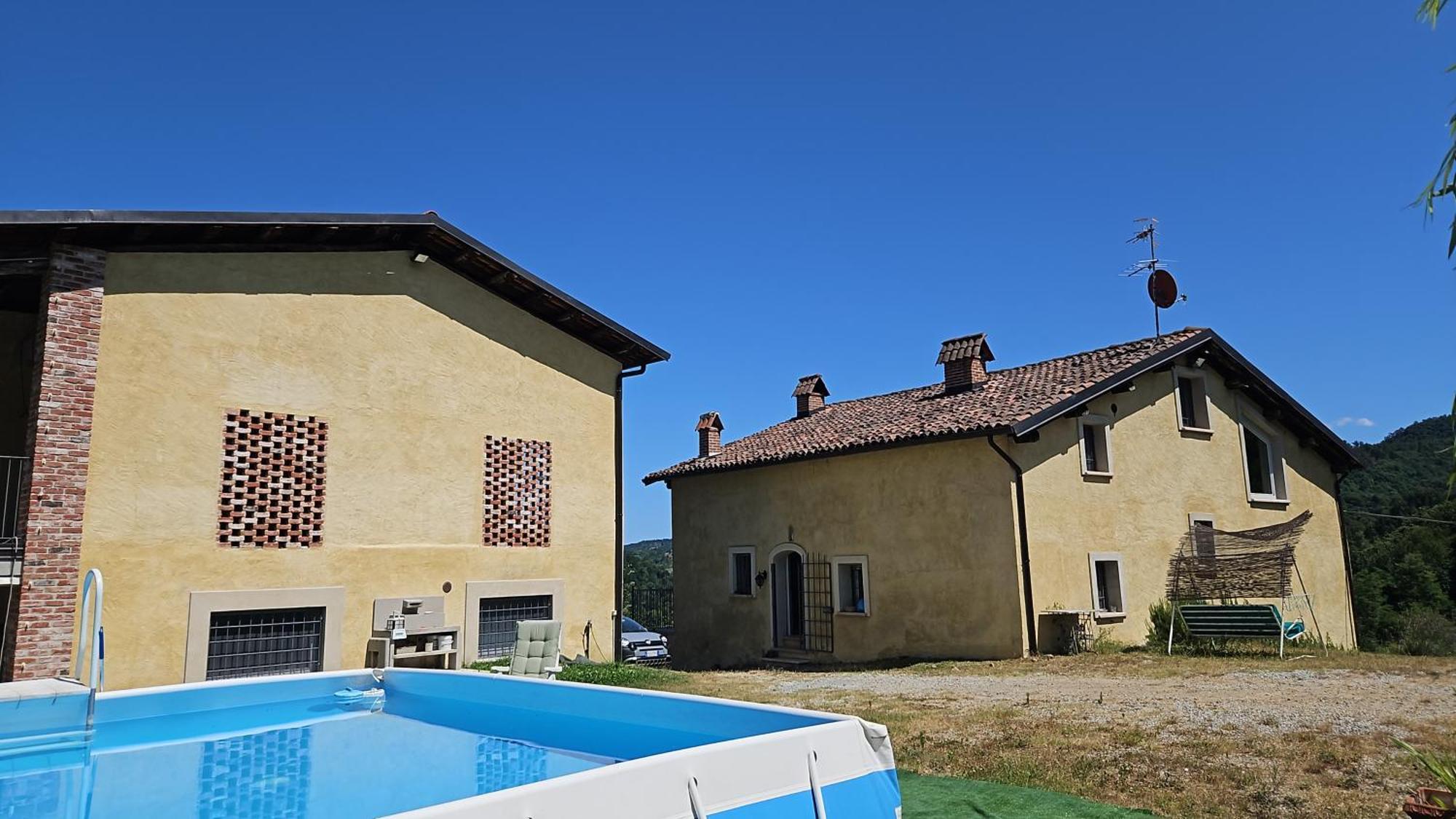 Casa Nel Verde Ca Dla Cola Mombasiglio Exterior photo