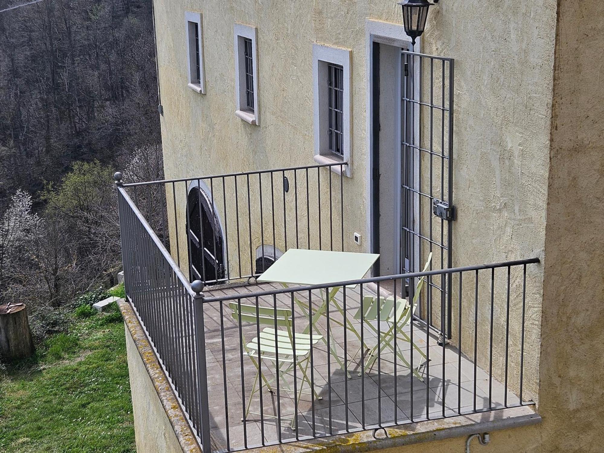 Casa Nel Verde Ca Dla Cola Mombasiglio Exterior photo